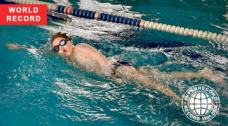 fastest 800 m freestyle swim in the pool