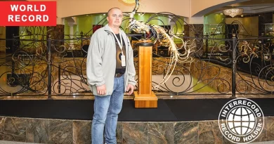 largest firebird sculpture made of bones and horns, 165 cm high, 96 cm long and 70 cm wide, was created by Kirill Nikiforov