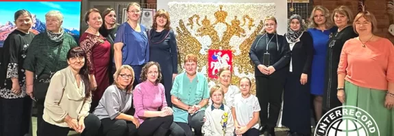 largest coat of arms of Russia made of clay hydrangeas