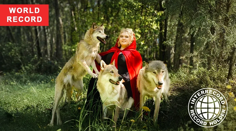 The most photo shoots with wild animals in three years amounted to 12, which was achieved by Iuliia Pavlova (Russia)